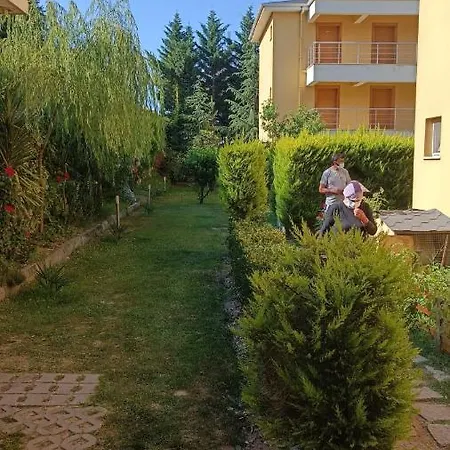 Unikent Evleri Апарт-отель *