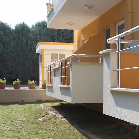 Unikent Evleri Апарт-отель *